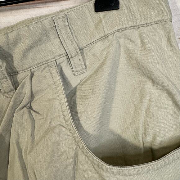 Columbia Tan Cargo Shorts Size 38 - Picture 3 of 5